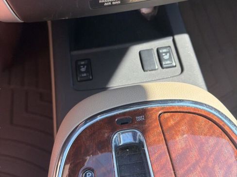 Used 2010 Nissan Murano LE w/ Navigation Pkg image 8