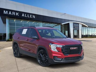 Used 2024 GMC Terrain SLE w/ Driver Convenience Package