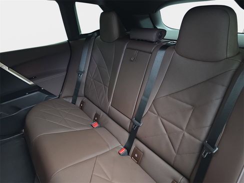 New 2026 BMW iX xDrive45 image 14