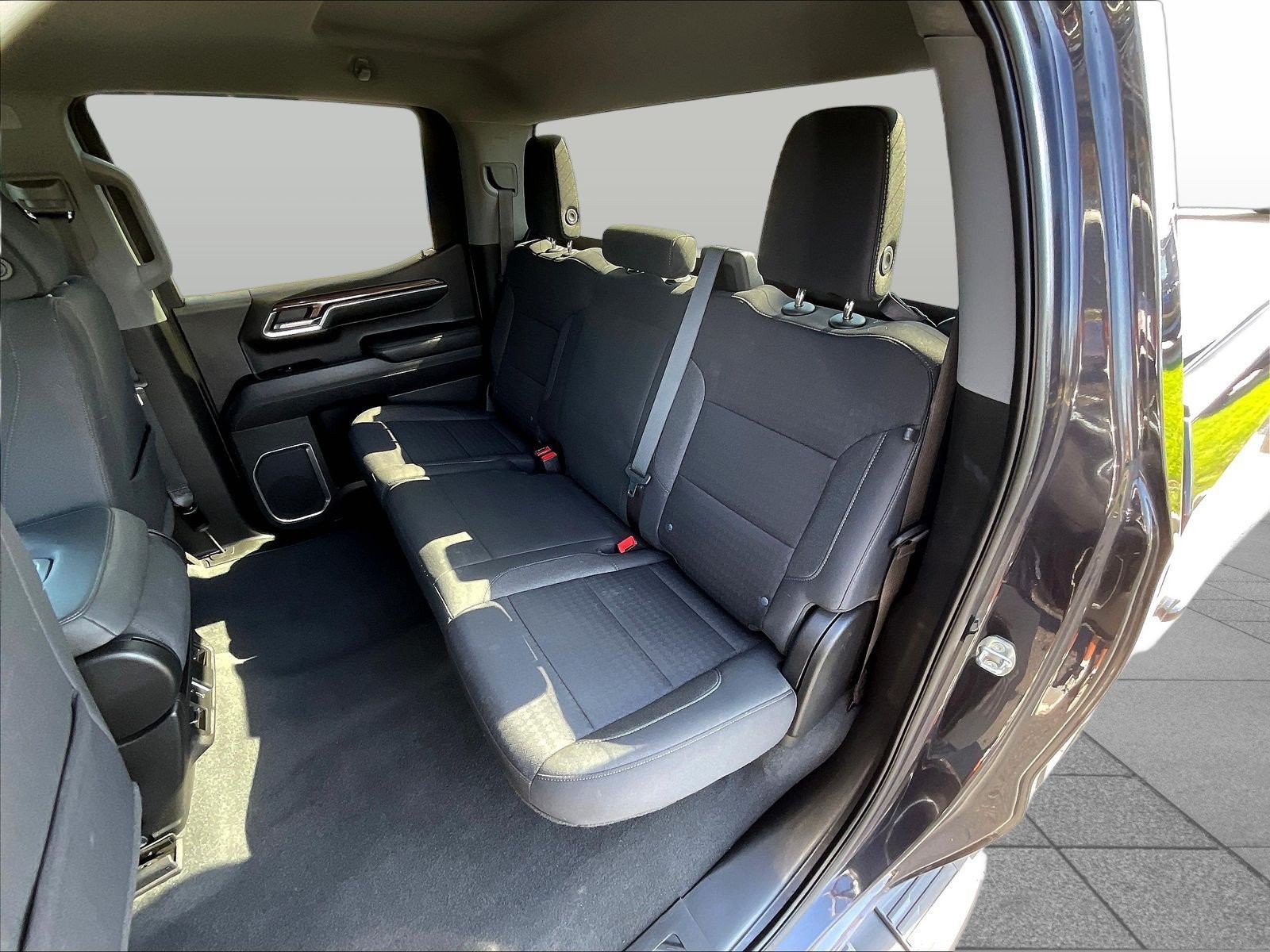 Used 2023 Chevrolet Silverado 1500 LT AWD/4WD image 26