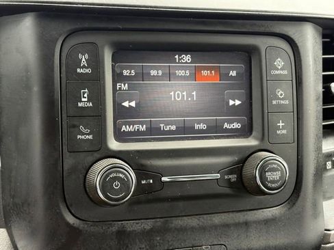 Used 2022 RAM 2500 Tradesman w/ Chrome Appearance Group AWD/4WD image 16