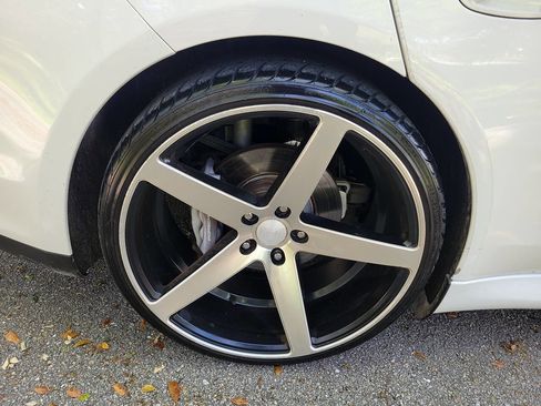 Used 2011 Porsche Panamera image 15