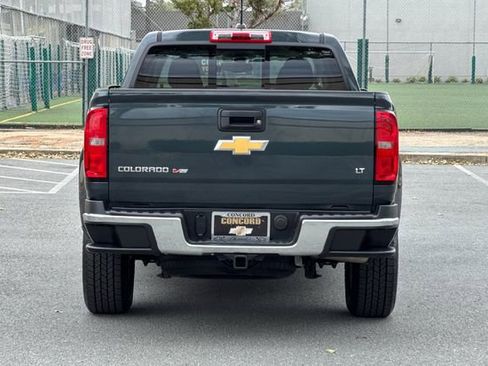 Used 2018 Chevrolet Colorado LT w/ LT Convenience Package RWD image 5