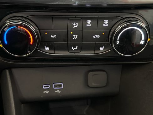 Used 2024 Buick Encore GX Sport Touring w/ Comfort Package image 45