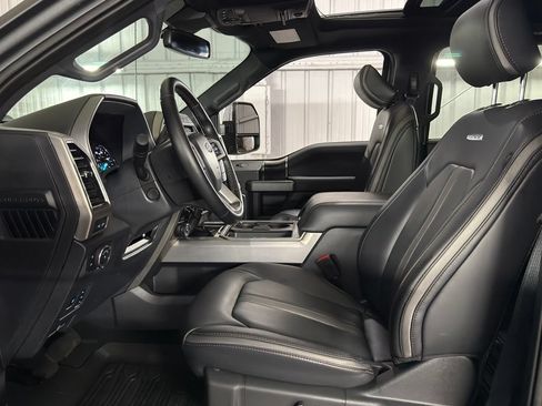 Used 2022 Ford F350 Platinum AWD/4WD image 16