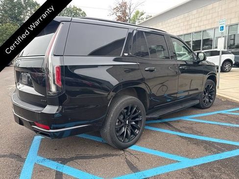 Used 2023 Cadillac Escalade Sport w/ LPO, ONYX Package AWD/4WD image 4
