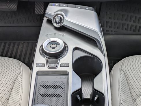 Certified 2023 Kia EV6 Wind w/ Wind Technology Package RWD image 16
