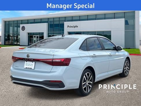 New 2026 Volkswagen Jetta SE FWD image 3