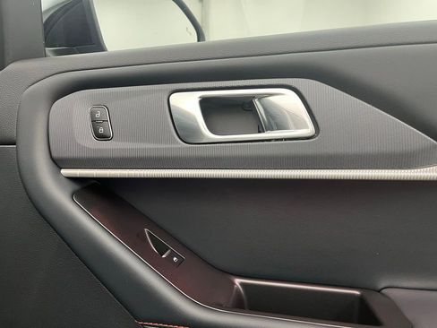 New 2026 Ford Explorer ST-Line w/ ST-Line Street Pack image 27