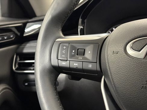 Used 2023 INFINITI QX60 Pure image 25