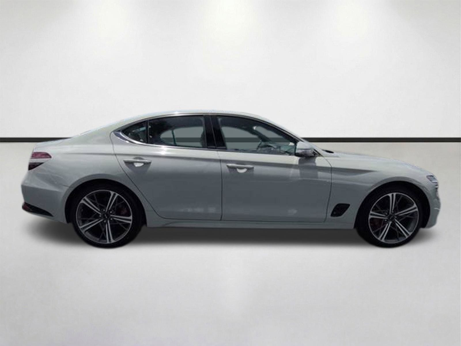 Used 2025 Genesis G70 3.3T Advanced AWD/4WD image 4