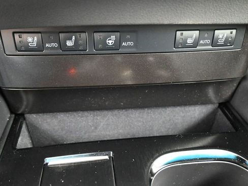 Used 2024 Lexus ES 350 w/ Premium Package image 14