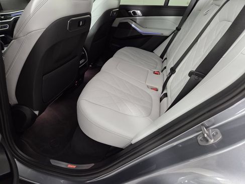 Used 2025 BMW X5 sDrive40i w/ Premium Package RWD image 27