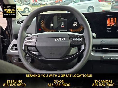 Used 2025 Kia K4 LXS image 9