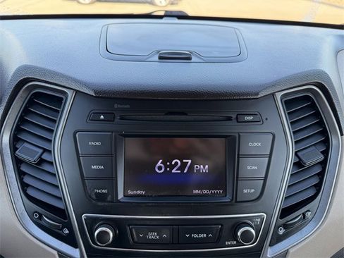 Used 2018 Hyundai Santa Fe Sport image 19