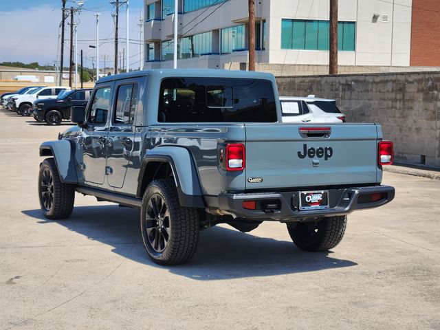 Used 2024 Jeep Gladiator Sport AWD/4WD image 3