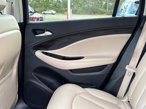 Used 2019 Buick Envision Premium w/ Driver Confidence Package image 14