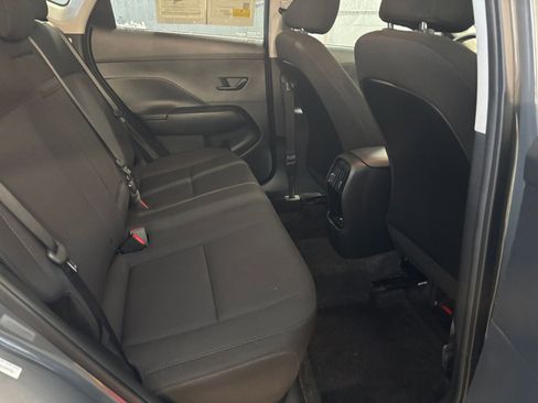 Used 2025 Hyundai Kona SEL image 39