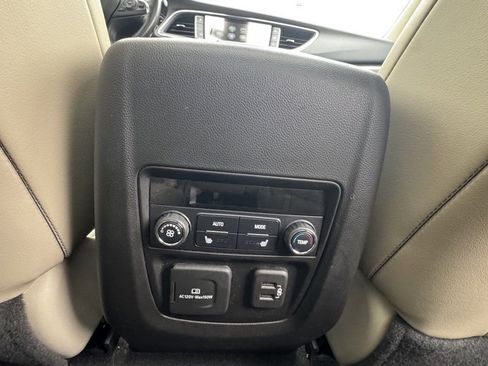 Used 2018 Buick Enclave Premium w/ Experience Buick Package image 15