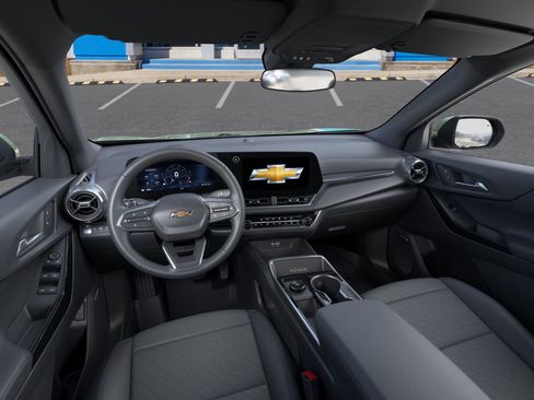 New 2026 Chevrolet Equinox LT w/ Convenience Package II image 16