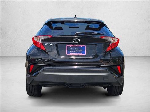 Used 2018 Toyota C-HR XLE FWD image 7