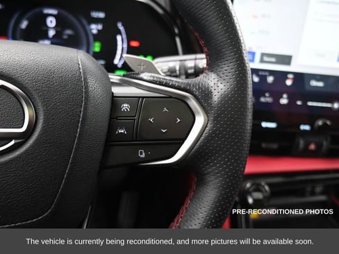 Used 2025 Lexus NX 450h+ F Sport image 25