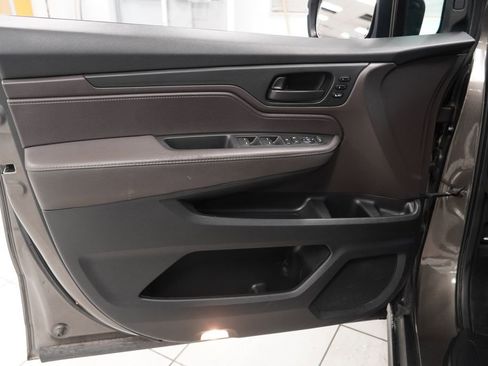 Used 2019 Honda Odyssey EX-L image 17