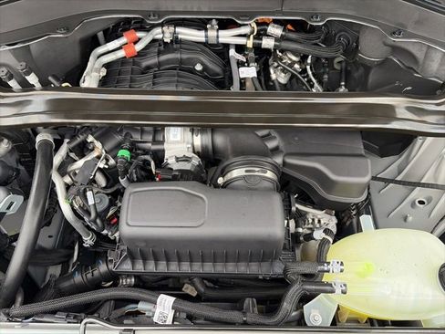 Used 2025 Ford Explorer 4WD Police Interceptor image 22