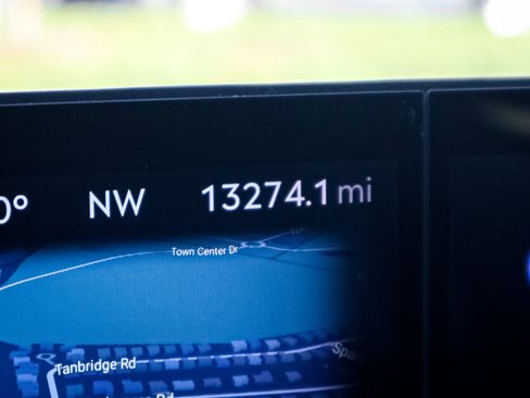 Used 2025 Lincoln Navigator Reserve image 22