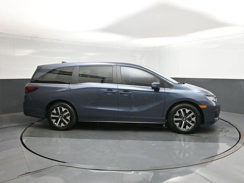 New 2026 Honda Odyssey EX-L image 10