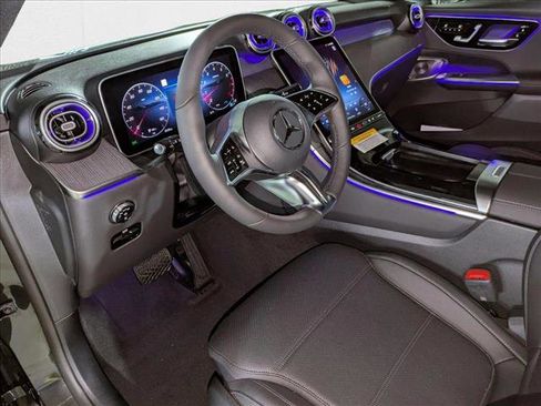 New 2025 Mercedes-Benz GLC 300 image 3