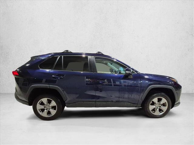 Used 2022 Toyota RAV4 XLE w/ Convenience Package FWD image 4