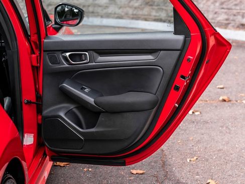 Used 2025 Honda Civic Sport image 16