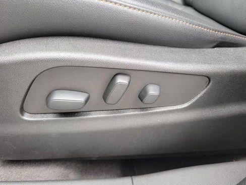 Certified 2022 Cadillac XT4 Sport w/ Enhanced Visibility Package image 13