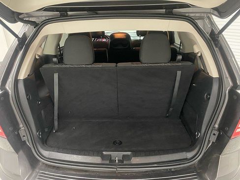 Used 2020 Dodge Journey SE w/ SE Popular Equipment Group image 13