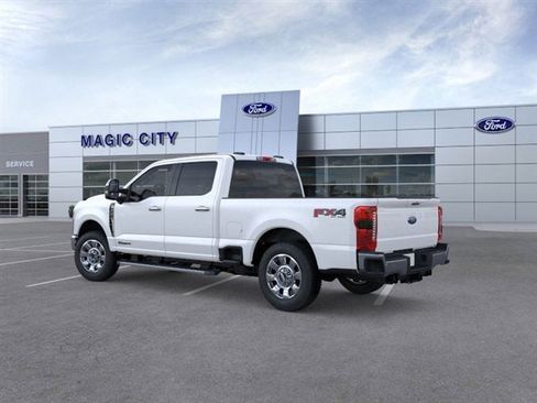 New 2026 Ford F250 Lariat w/ Chrome Package image 4