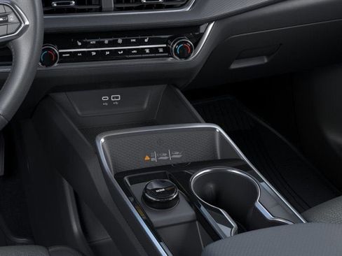 New 2026 Chevrolet Equinox LT w/ Convenience Package II image 23