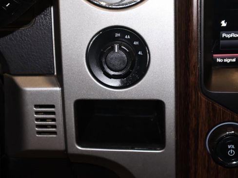 Used 2014 Ford F150 Lariat image 26