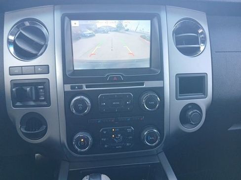 Used 2016 Ford Expedition XLT w/ Equipment Group 202A image 22