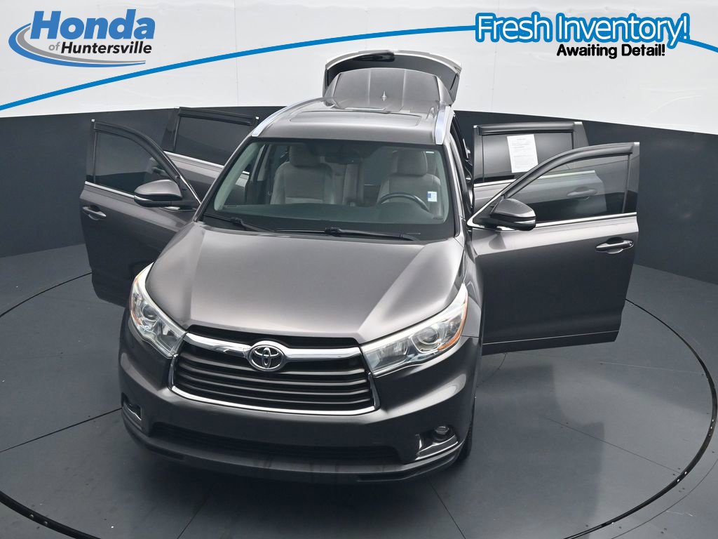 Used 2016 Toyota Highlander Limited AWD/4WD image 46