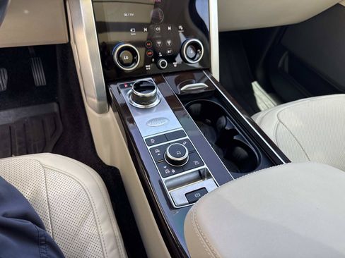 Used 2019 Land Rover Range Rover Supercharged AWD/4WD image 27