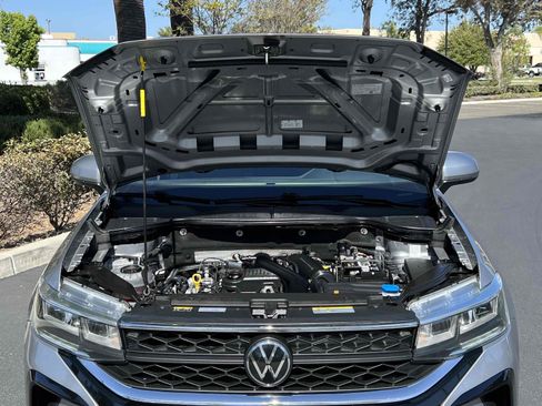 Used 2023 Volkswagen Taos SE FWD image 39