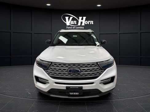 Used 2023 Ford Explorer Limited image 12