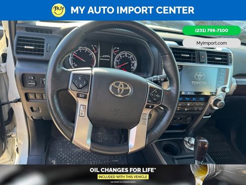 Used 2023 Toyota 4Runner Limited AWD/4WD image 9