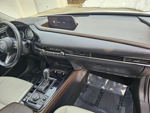 Used 2022 MAZDA CX-30 AWD 2.5 S w/ Premium Package image 23