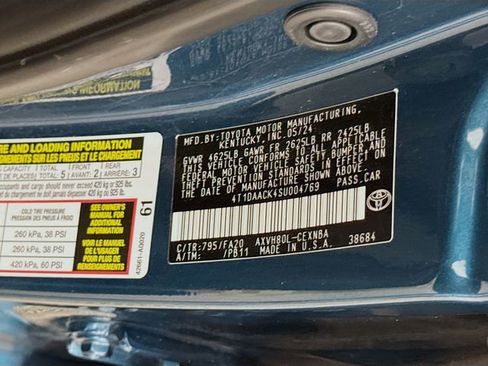 Used 2025 Toyota Camry LE image 31