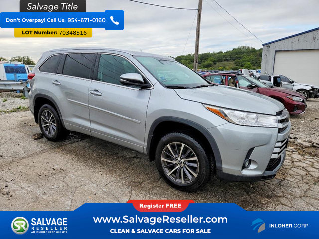 Used 2017 Toyota Highlander XLE AWD/4WD image 5