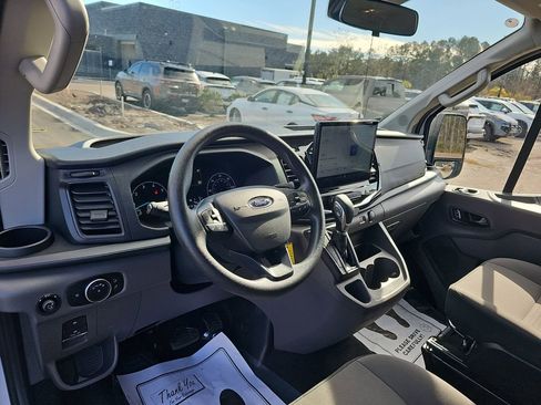Used 2023 Ford Transit 350 XLT image 20