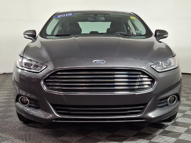 Used 2016 Ford Fusion SE w/ Equipment Group 202A FWD image 5
