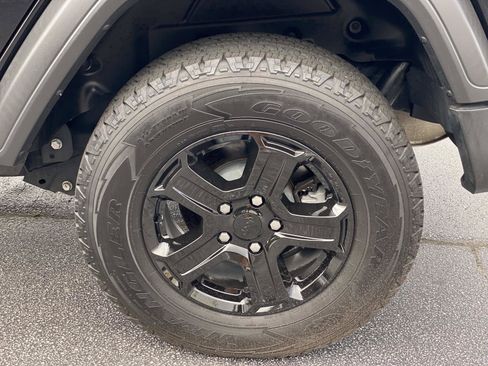 Used 2019 Jeep Wrangler Unlimited Sport S AWD/4WD image 14